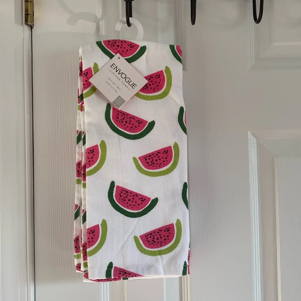 NWT En Vogue Watermelon Print Kitchen Towels Set of 2, 100% Cotton
